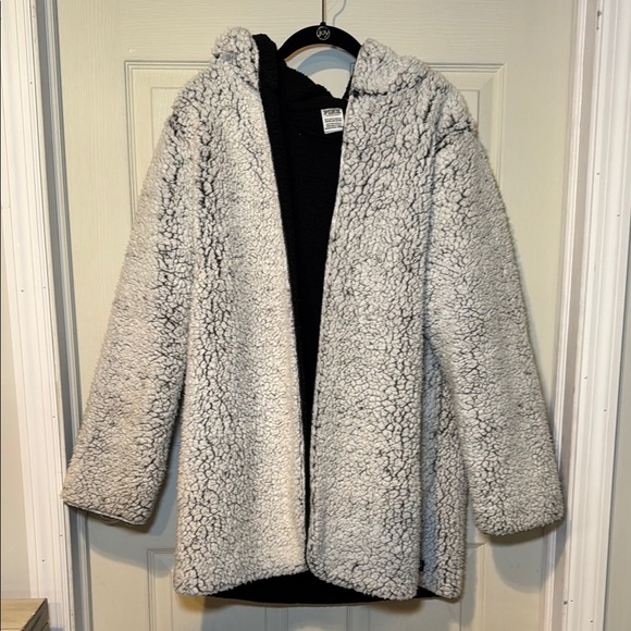 Victoria’s Secret Pink Sherpa Jacket Grey with Hood Size XS/Small Oversized - Picture 1 of 6